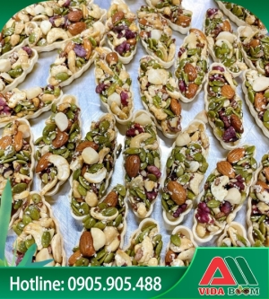 Bánh thuyền siêu hạt (bịch 500gr, gồm 22-25 thanh)